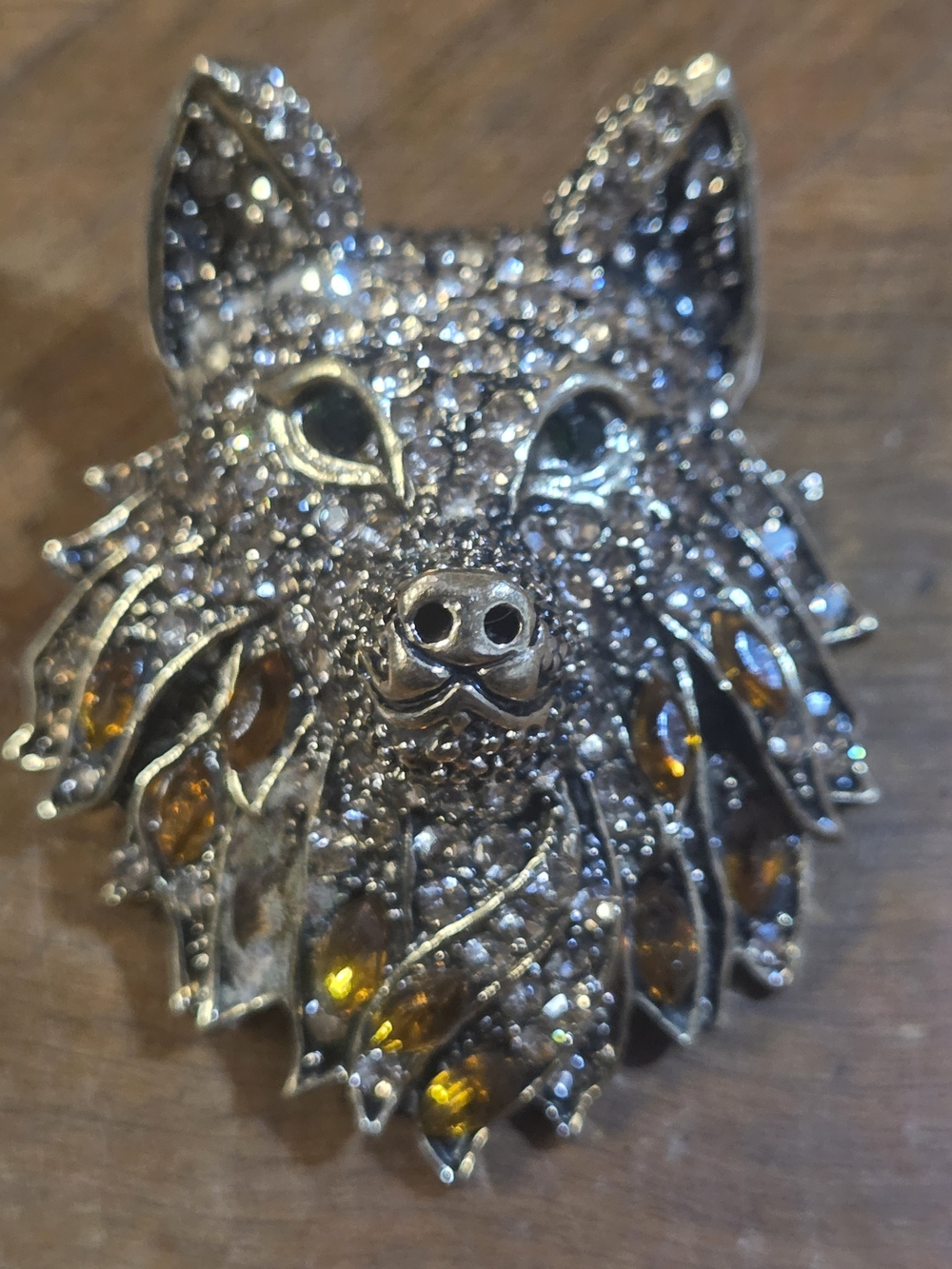 Sparkle Rhinestone Gold-tone Wolf Head Brooch with Amber Accents